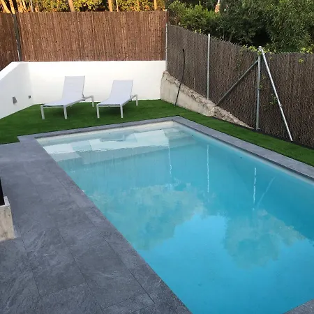 Casa Con Piscina Privada En Sitges Сasa de vacaciones