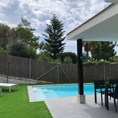 Casa Con Piscina Privada En Sitges Сasa de vacaciones Sant Pere De Ribes