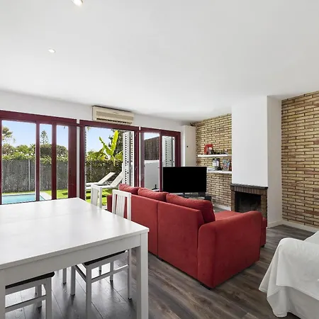 Casa Con Piscina Privada En Sitges Сasa de vacaciones *