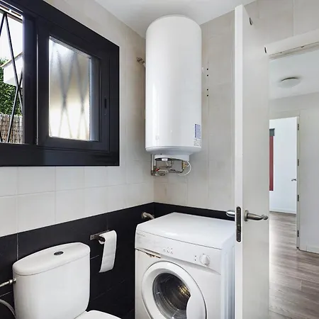 Casa Con Piscina Privada En Sitges Сasa de vacaciones *