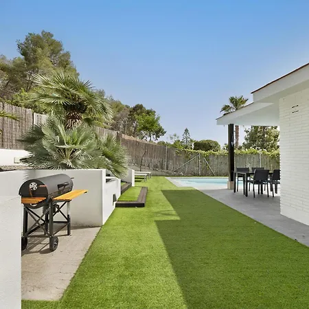 Casa Con Piscina Privada En Sitges Сasa de vacaciones